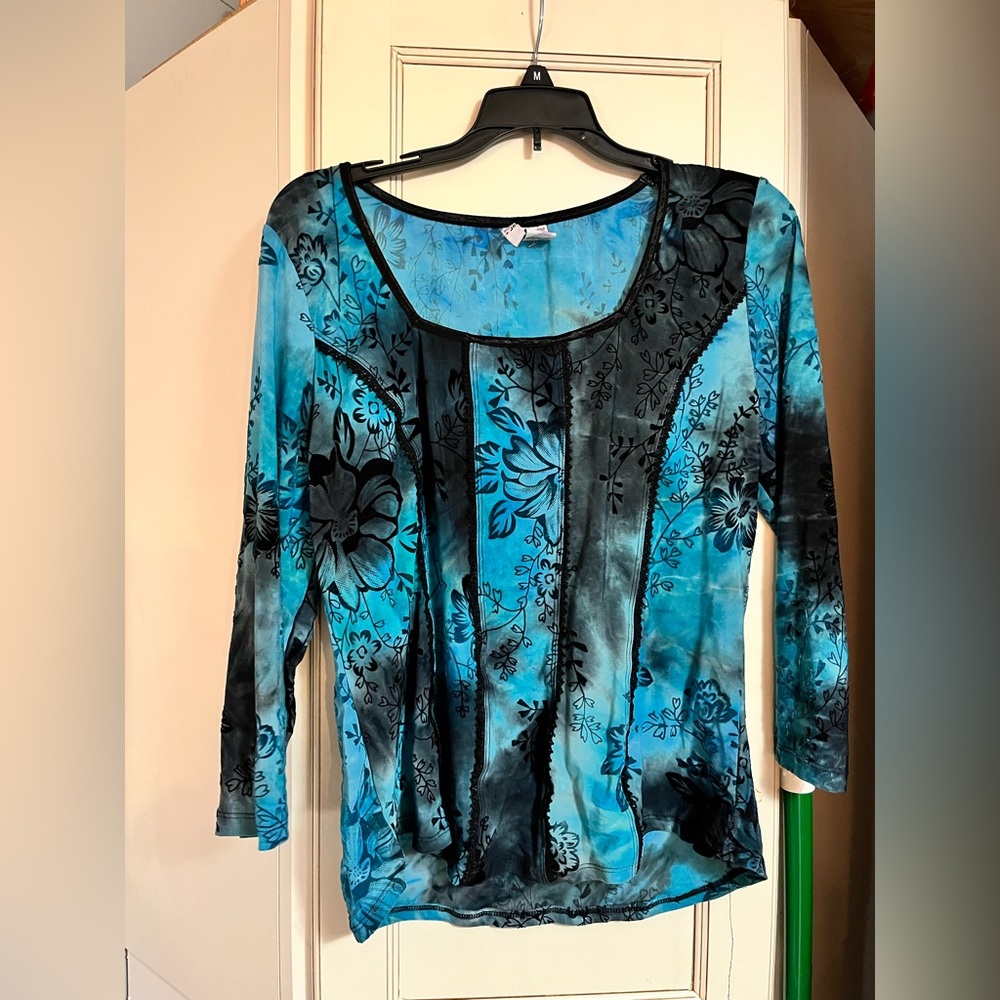 Sami Jo whimsigoth top size large. Whimsigoth Buffy the vampire slayer vibes!